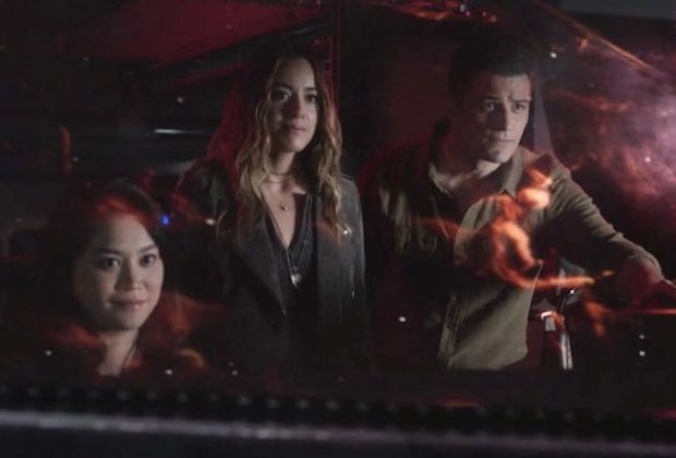 Daisy Johnson (Chloe Bennet) inicia uma jornada espacial.