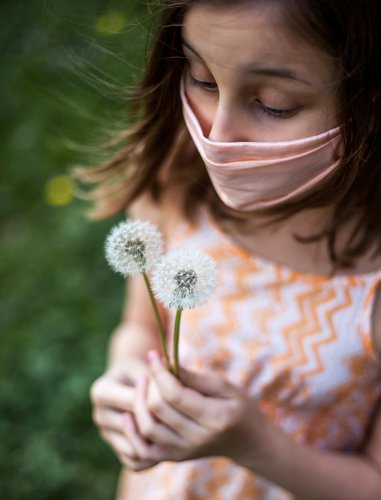 Crianças têm maior probabilidade de propagar o novo coronavírus que adultos hospitalizados.
