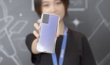 Chinesa mostra celular que muda de cor com vidro 'inteligente'