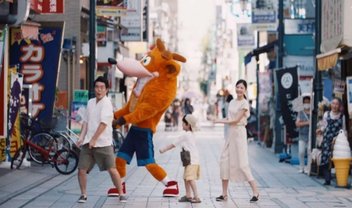 Japão lança trailer live-action hilário de Crash Bandicoot 4