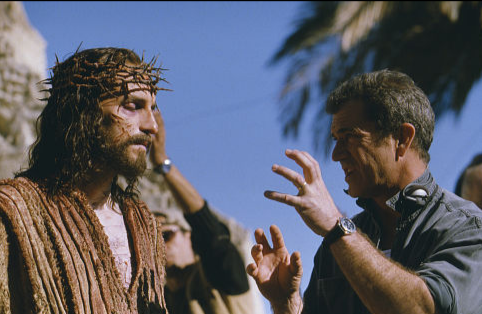 Mel Gibson e Jim Caviezel nos bastidores de 'Paixão de Cristo'