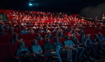 Cineastas assinam carta em apoio aos donos de cinema dos EUA