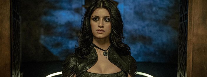 Imagem de: The Witcher: Yennefer aparece presa em fotos da 2ª temporada