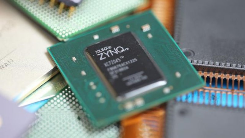 Um dos chips para redes sem fio da Xilinx.