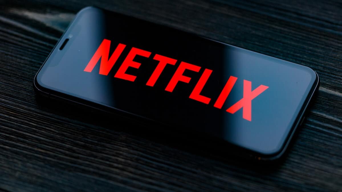 será que a netflix finalmente tá acabando com a maldição do live