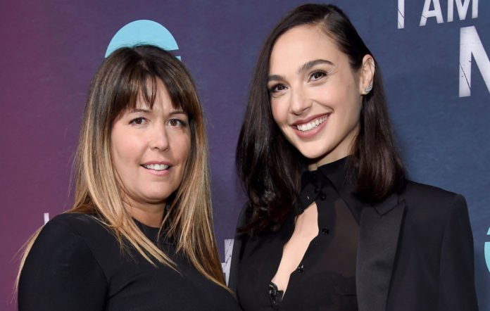 Patty Jenkins e Gal Gadot vão repetir parceria de sucesso em novo filme. (Reprodução)