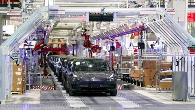 Uma operação enxuta beneficiou a Tesla.