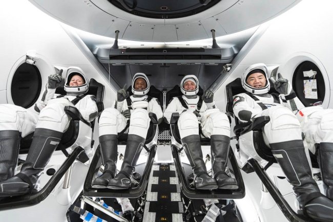 Quatro astronautas estarão a bordo da Crew Dragon na próxima missão em parceria com a NASA.