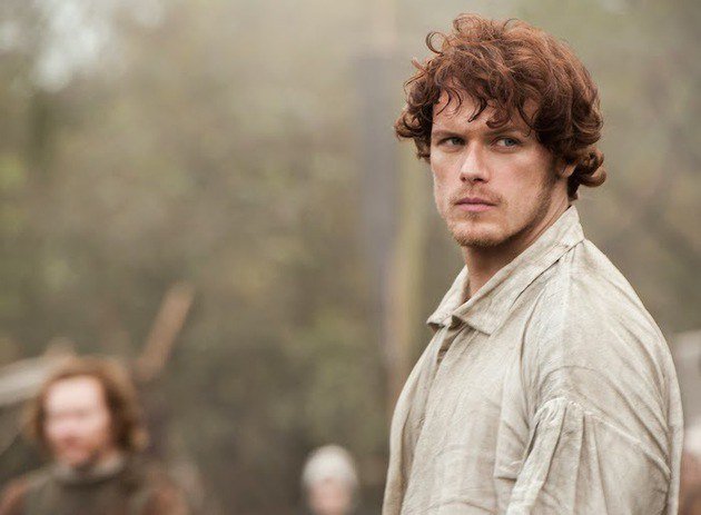 Sam interpretando Jamie Fraser em Outlander. (Fonte: Starz/Reprodução)