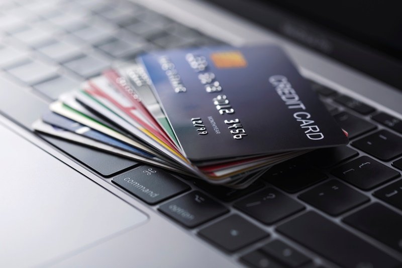 Dê preferência para o pagamento integral da fatura do cartão de crédito.