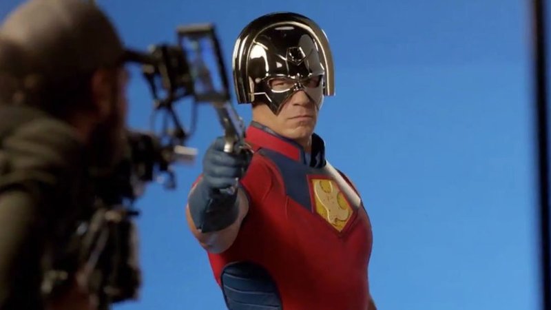 John Cena como o Pacificador. (Warner/Reprodução)