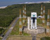 Foguete de treinamento pega fogo na base de Alcântara