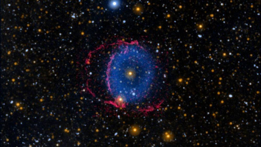 A Nebulosa do Anel Azul.