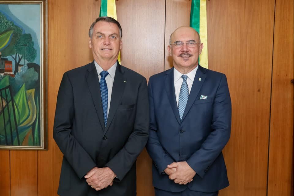 Jair Messias Bolsonaro, presidente do Brasil, e Milton Ribeiro, ministro da Educação.