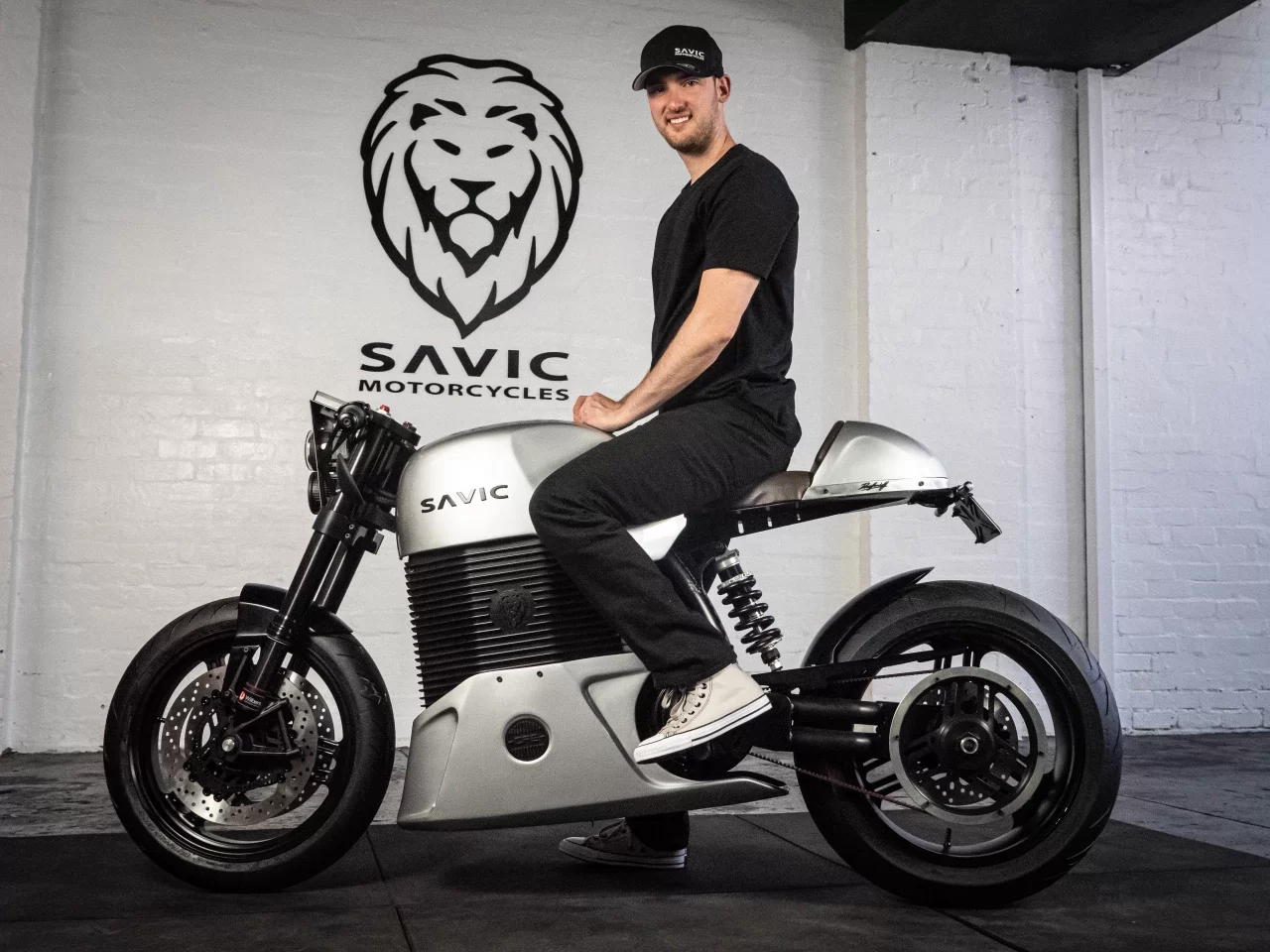 Dennis Savic, fundador e CEO da Savic Motorcycles.
