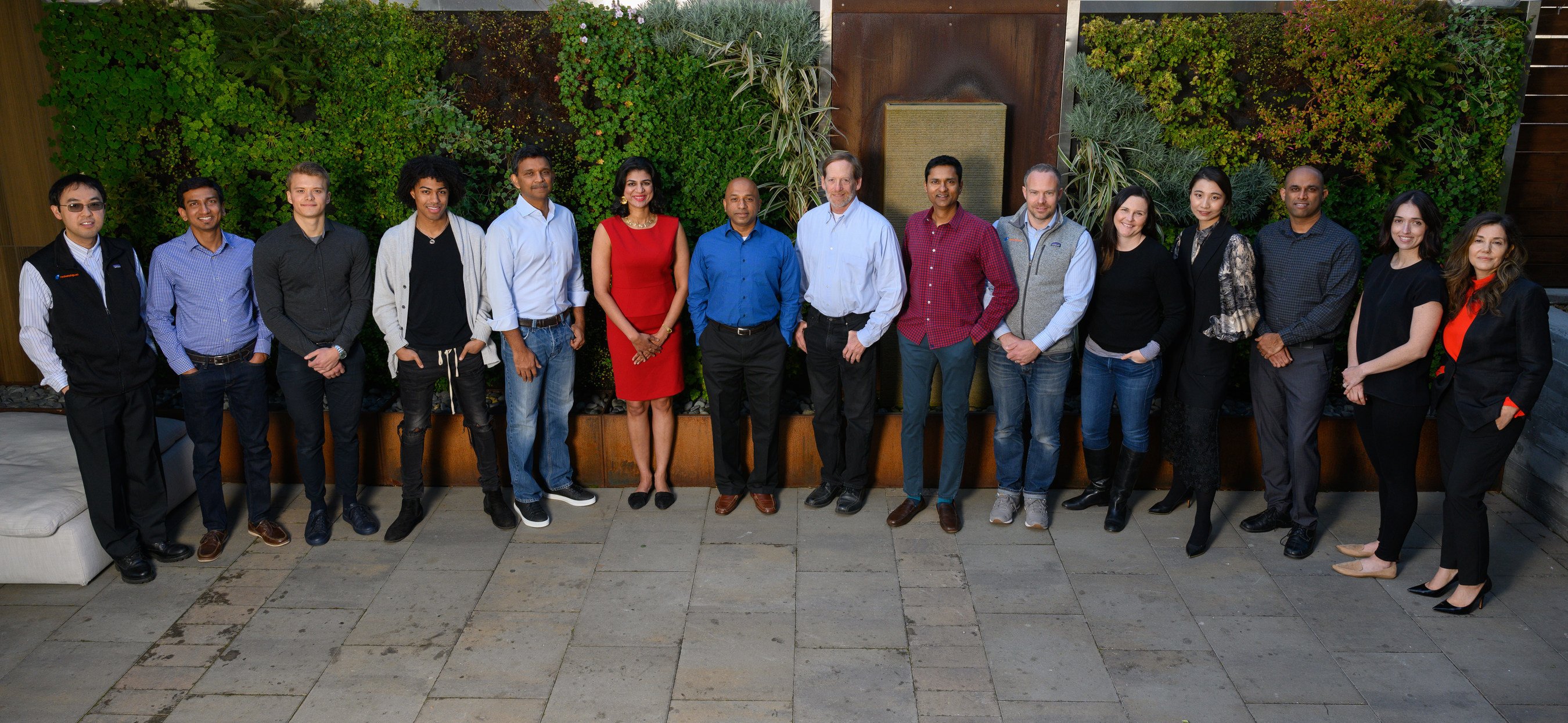 Equipe da Rocketship, fundada por Sailesh Ramakrishnan (no centro).
