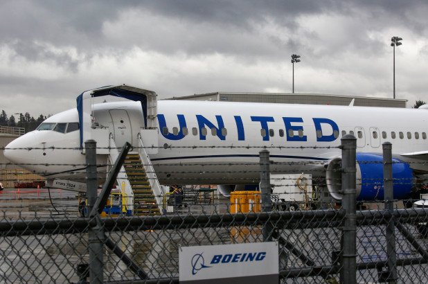 O caso ocorreu no voo 591 da United Airlines. (Fonte: New York Post, Getty Images / Reprodução)
