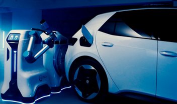 Volkswagen apresenta robô de carregamento para carros elétricos