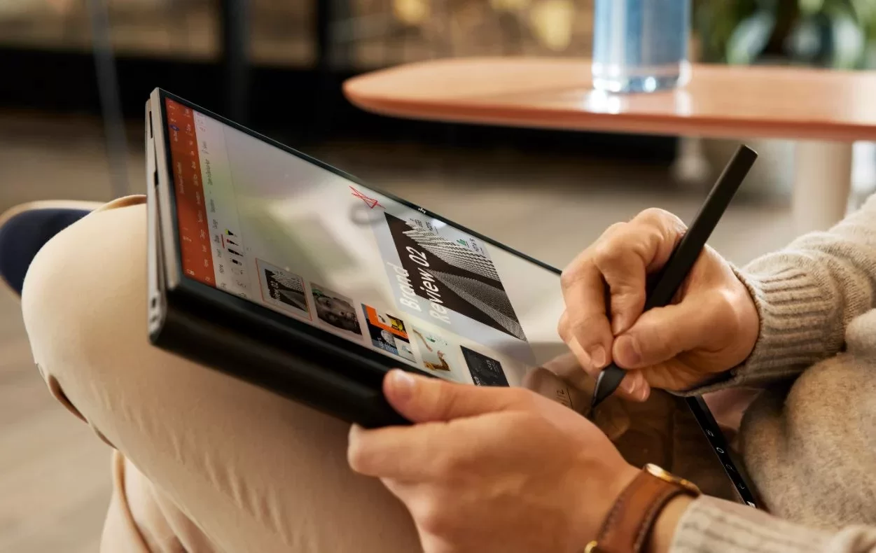 Modelo da HP permite transformar o notebook em um tablet.