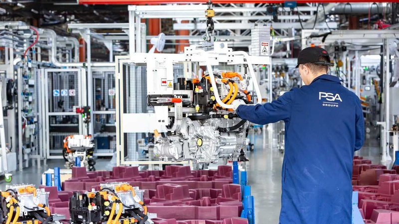 Modelos de motores elétricos exigem menos colaboradores para serem produzidos.