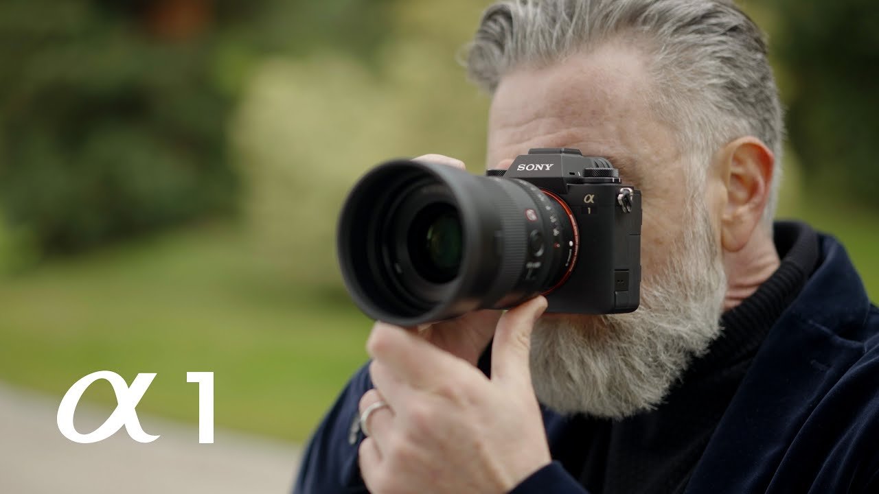 Sony Alpha 1 está sendo usada por fotógrafos famosos como o italiano Cristiano Ostinelli.