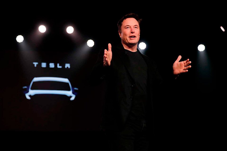 Elon Musk pretende lançar uma van elétrica da Tesla.