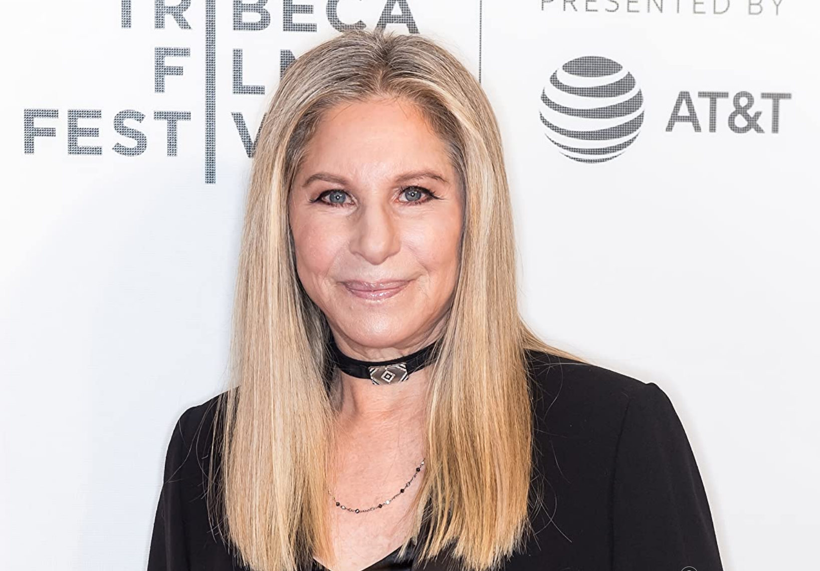 Barbra Streisand levou o Globo de Ouro de 1984 por seu trabalho na direção de 'Yentl'