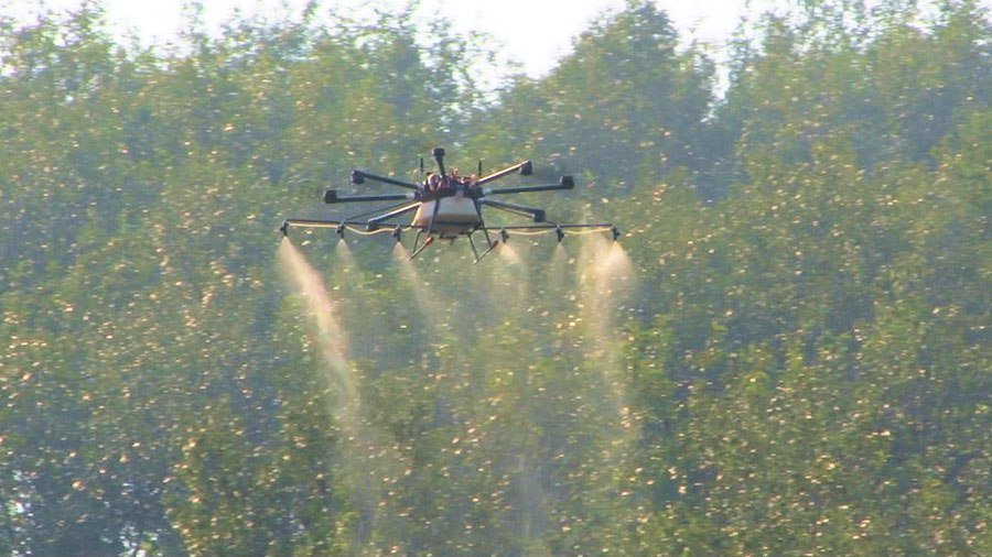 HSE-UAV M8A Pro, principal aposta da Google para drones de combate a incêndios, em ação. (Fonte: HSE UAV / Reprodução)