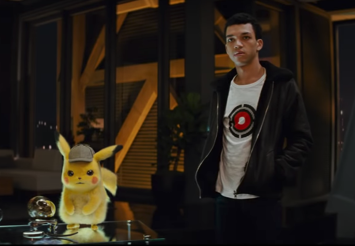 Justice Smith em Pokémon: Detetive Pikachu (2019).
