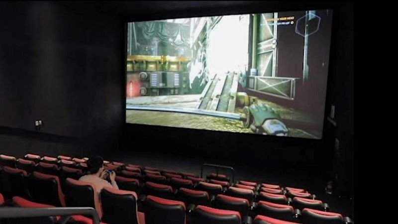 Sul coreanos alugam sala do cinema CVG para jogar videogame