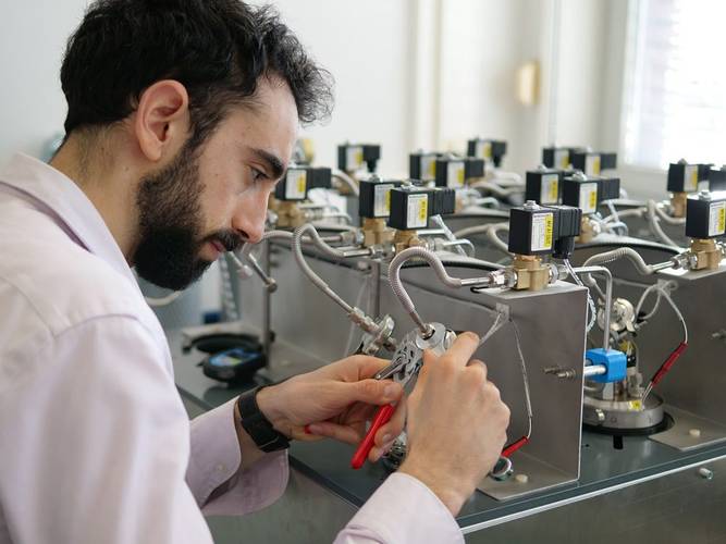 Sistemas de suporte à vida são fundamentais para astronautas.