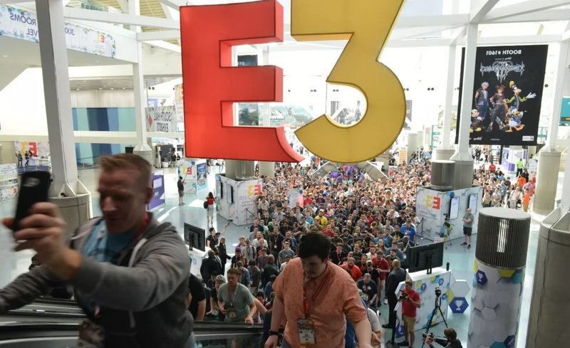 E3 