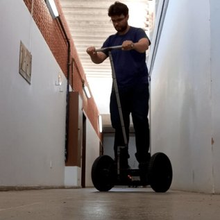 Imagem de Pesquisadores da UFPB criam 'segway' elétrico de baixo custo