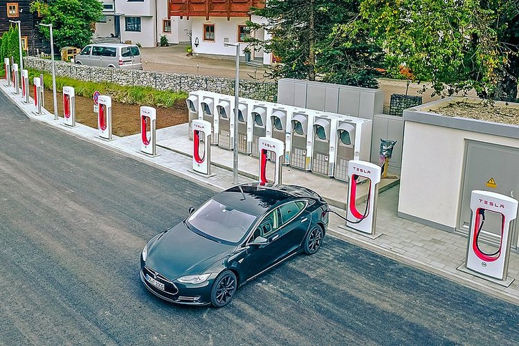 A rede SuperCharger da Tesla está presente na maior parte dos estados americanos.