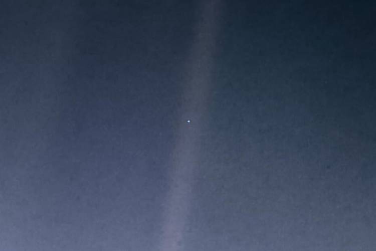 Ponto azul no qual vivemos não suportará vida em algum momento.