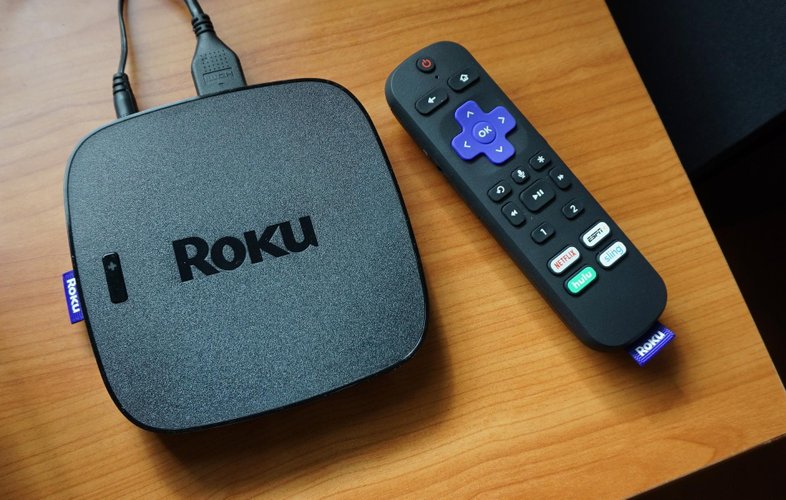 Modem da Roku e o controle remoto. (Fonte: Olhar Digital/Reprodução)