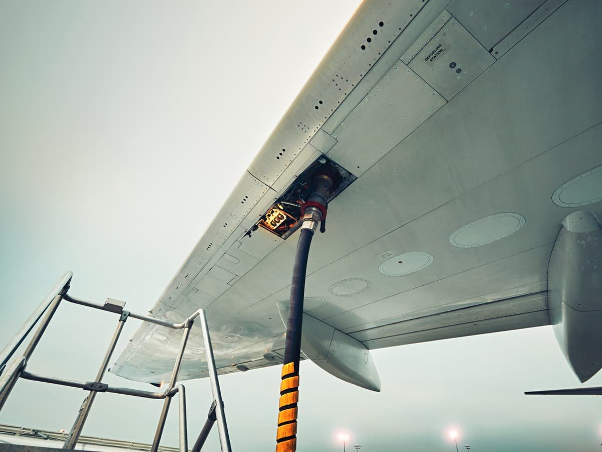 Biocombustível feito de resíduos poderá compor 30% do abastecimento dos aviões.