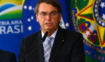 Falsa petição com pesquisa sobre impeachment de Bolsonaro é golpe