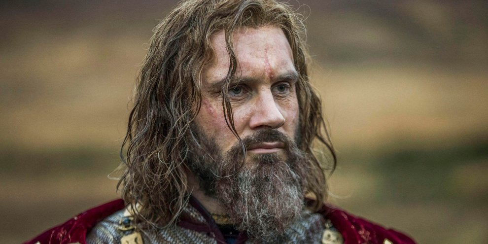 Vikings: Intérprete do personagem Bjorn na 1ª temporada cresceu e