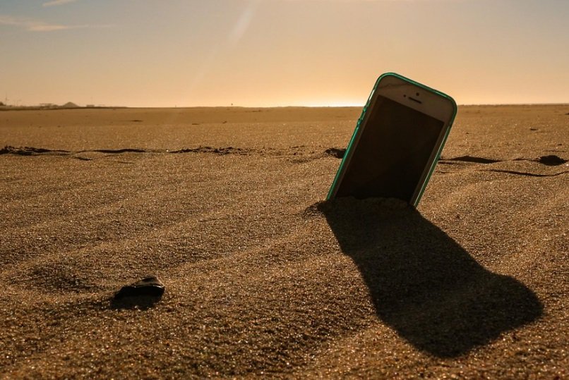 Acidentes na praia, como a queda do aparelho, podem ser comuns.
