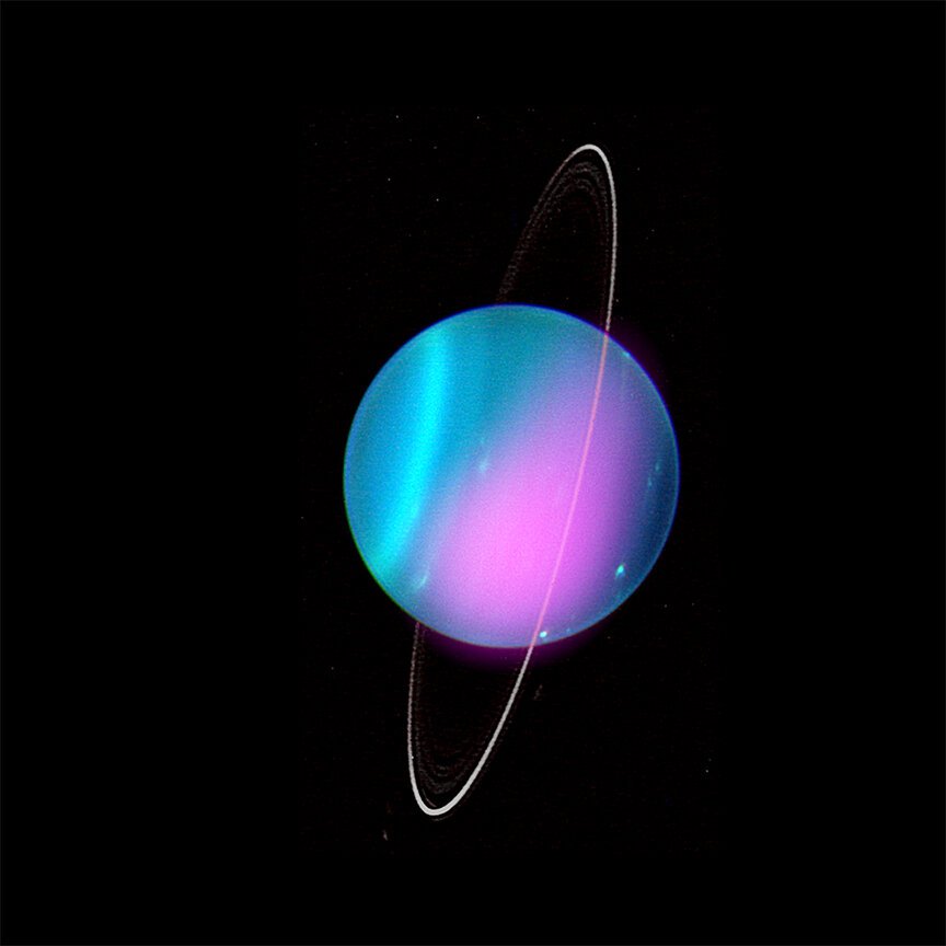Emissões de raios-X, em rosa, em Urano