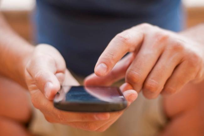 O celular é um dos dispositivos mais visados por quem usa essa técnica.