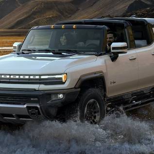 Imagem de GM revela versão SUV do elétrico Hummer com 480 KM de autonomia