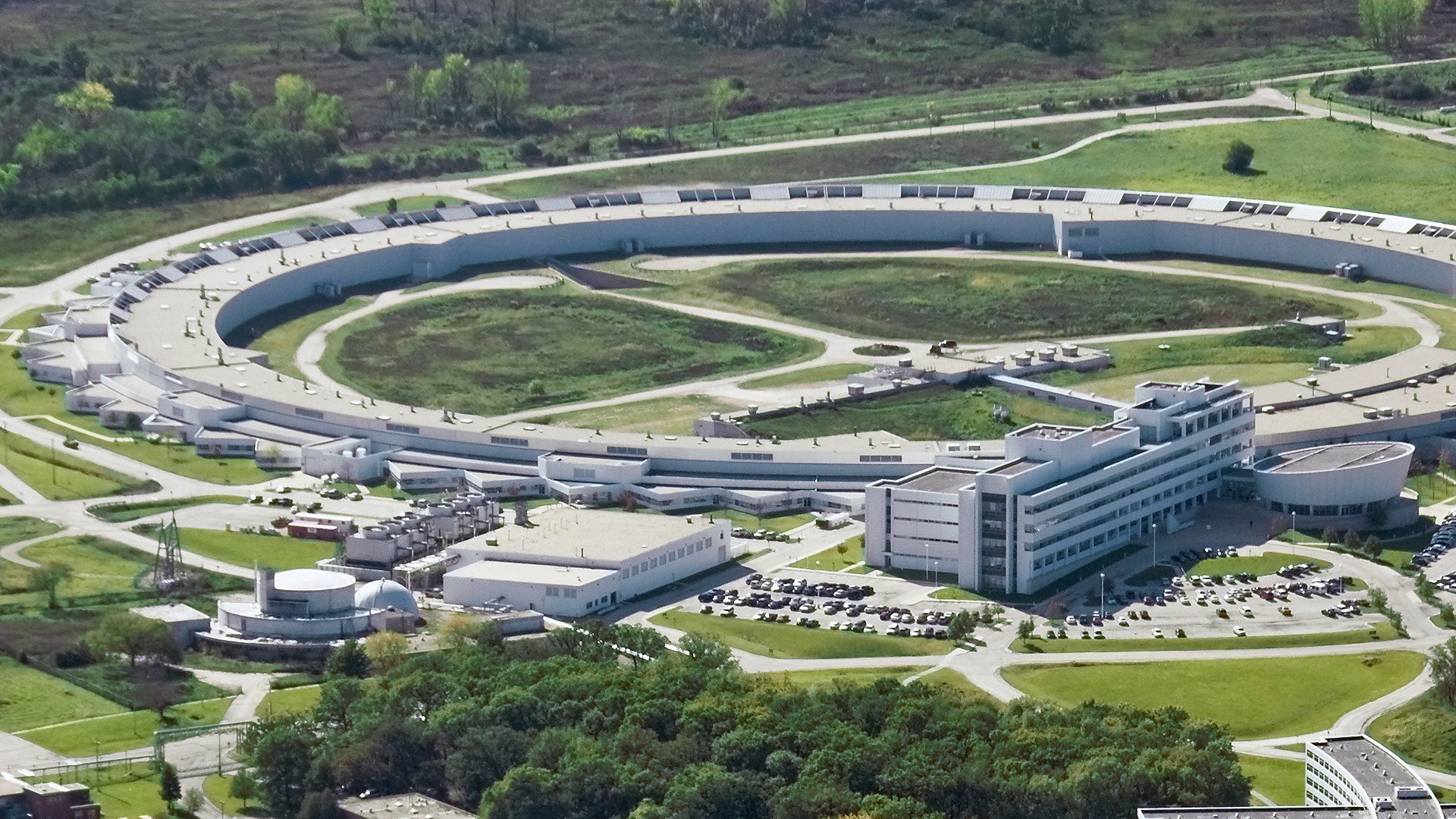 Argonne National Laboratory, nos Estados Unidos.