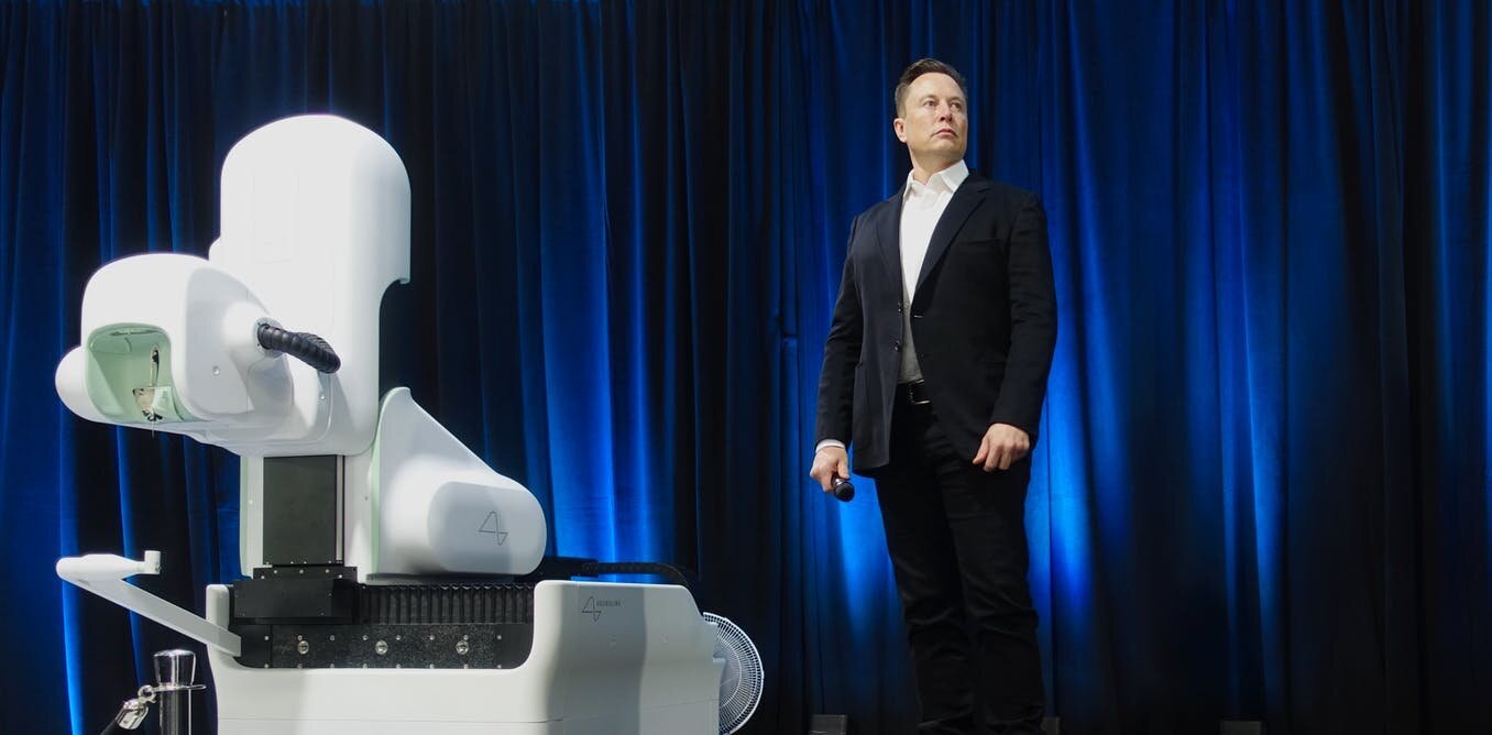 No futuro, Musk quer usar a tecnologia para fazer paraplégicos voltarem a andar.