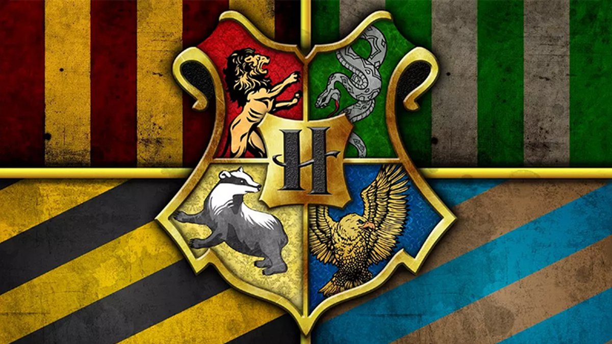 corvinal casas de hogwarts em portugues  Hogwarts, Casas de hogwarts,  Festa harry potter decoração