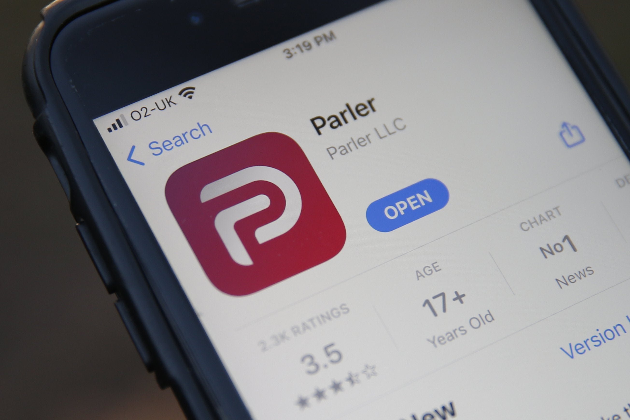 Parler possui mais de 2,3 milhões de usuários ativos.