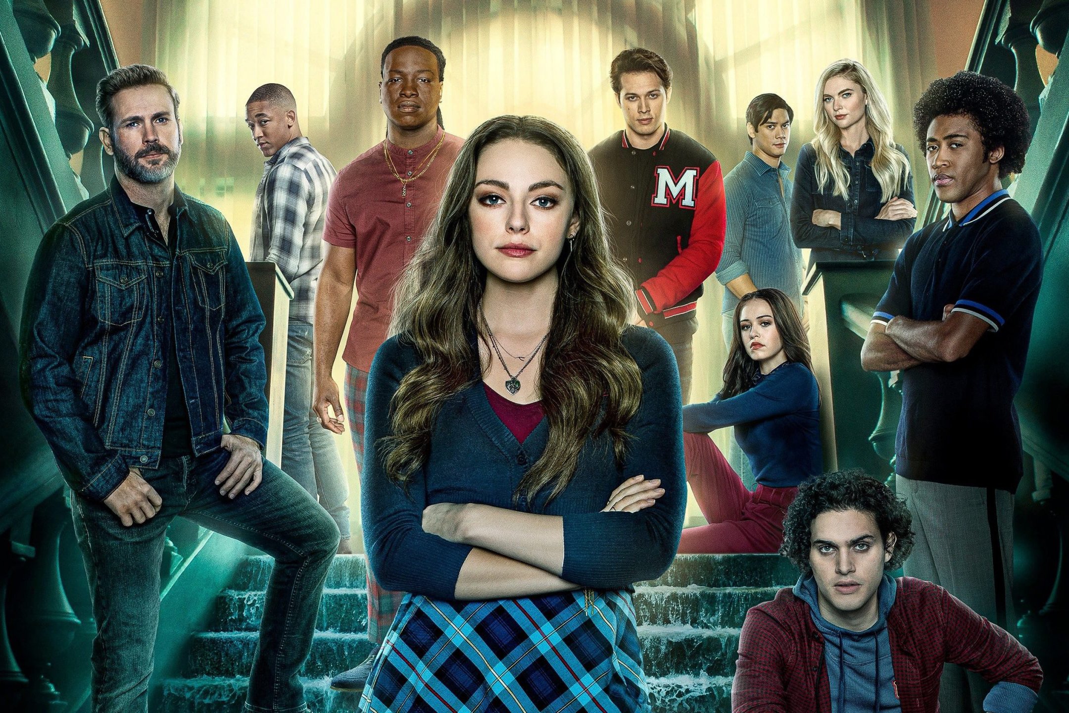 Legacies  Conheça as gêmeas Saltzman da derivada de The Vampire Diaries -  Observatório do Cinema