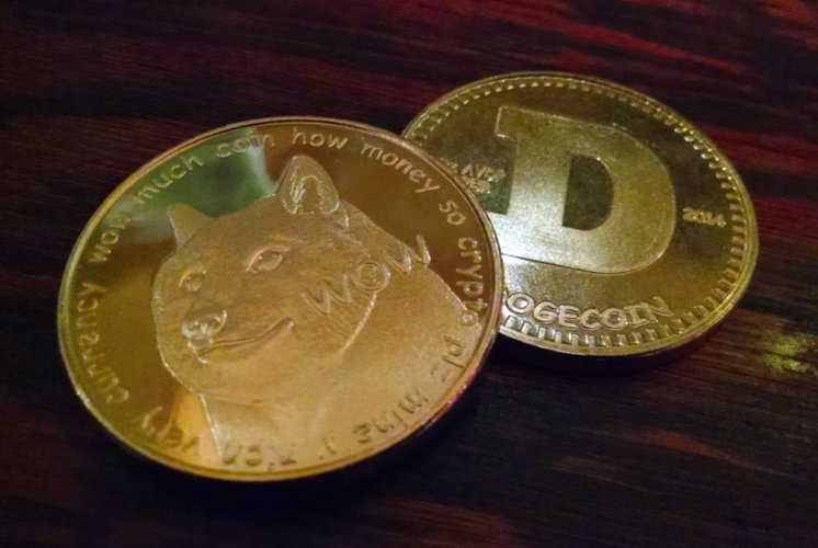 Uma impressão da dogecoin.