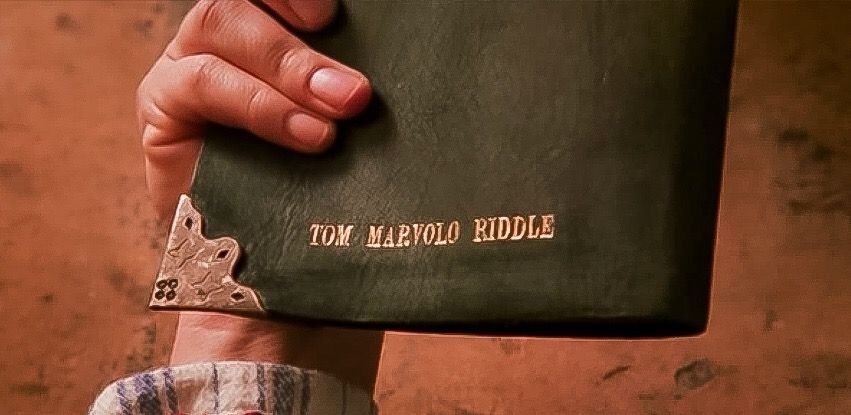 Diário de Tom Riddle.